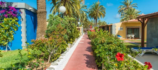 HL Miraflor Suites Hotel