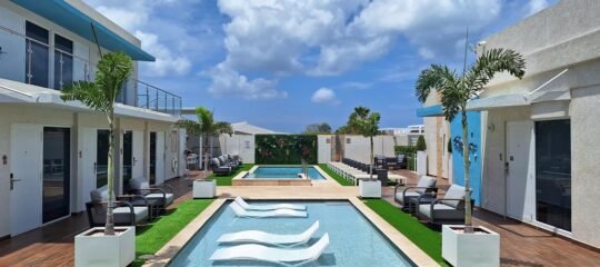 Aruba Boutique & Art BW Signature Collection