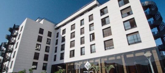 Zentral Center Adults Only