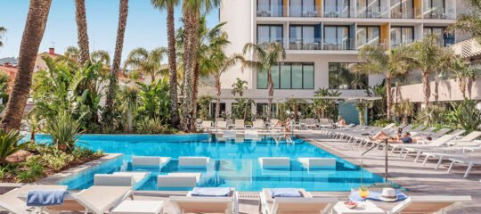 Aqua Hotel Silhouette & Spa