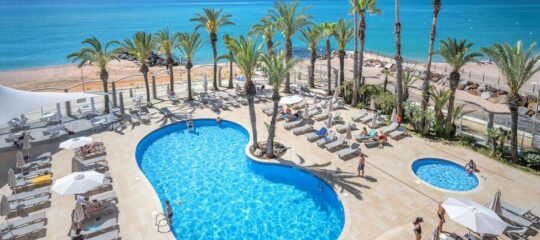 Caprici Beach Hotel & Spa