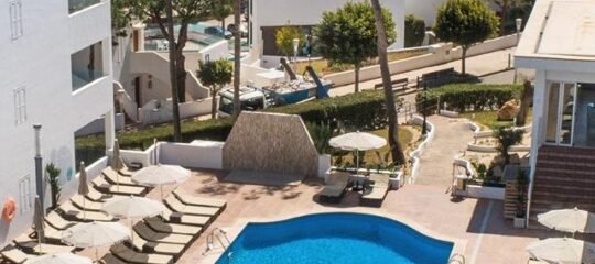 MarSenses Ferrera Blanca Hotel Family