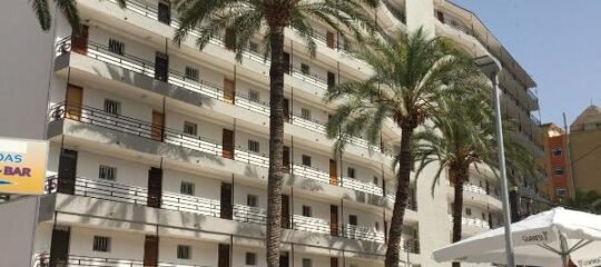 BERMUDAS-TURIS Apartamentos