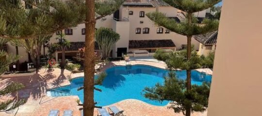 Apartamentos El Toro