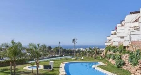 SHR044 Mar de Nerja Apartamento con piscina