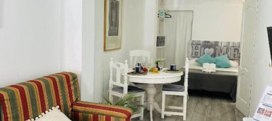 Estudio Playazo Jimena by At Home Costa del Sol