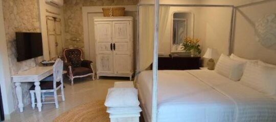 O - HO Boutique Home