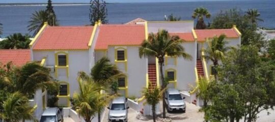 Divers Paradise Bonaire - Only Fully Air Conditioned Apt for 5