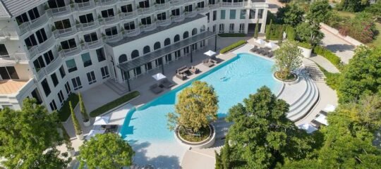 Cross Pattaya Pratamnak