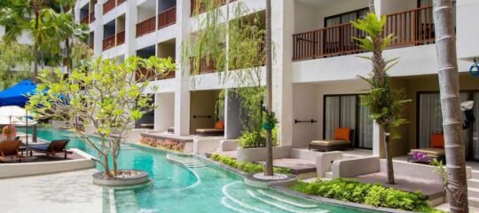 Deevana Plaza Phuket Resort
