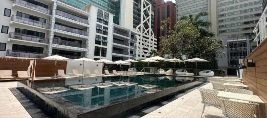 Floral Court Hotel & Residence