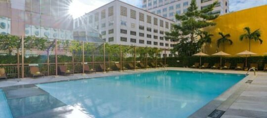 Holiday Inn Bangkok Silom