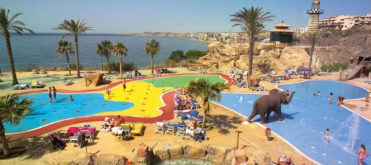 Holiday World Polynesia Hotel