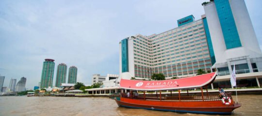 Ramada Plaza by Wyndham Bangkok Menam Riversi