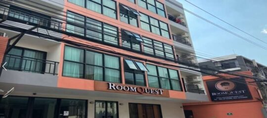 RoomQuest Sukhumvit36 BTS Thonglor