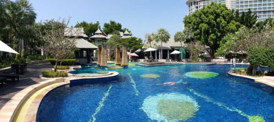 The Zign Hotel & Villa