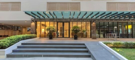 Thomson Hotel Huamark