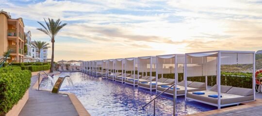 Zafiro Cala Mesquida