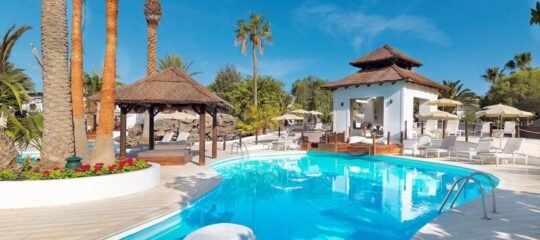 H10 White Suites Boutique