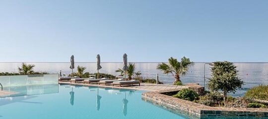 Hotel Kakkos Bay Resort