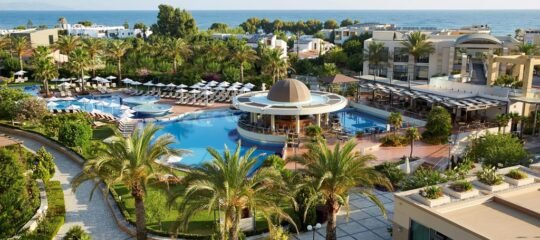 Minoa Palace Beach Resort