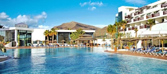 Sandos Papagayo Beach Resort