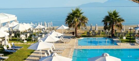 Aparthotel Acharavi Beach