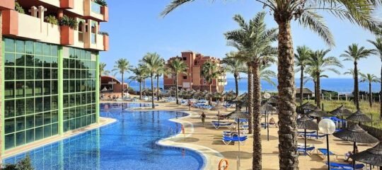 Holiday World Riwo Hotel