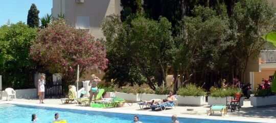 Hotel Ipsos Beach