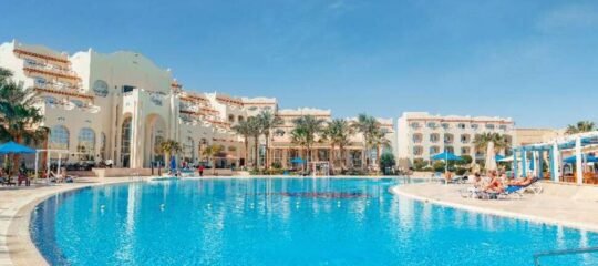 Royal Lagoons Resort & Aqua Park