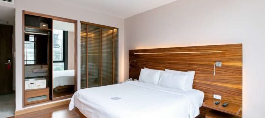 Sacha's Uno Hotel