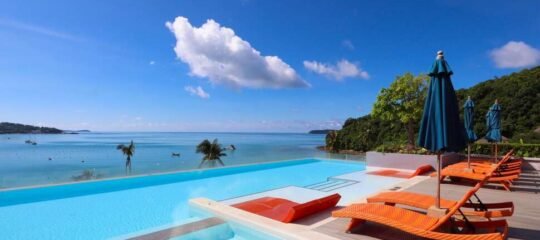 Bandara Phuket Beach Resort