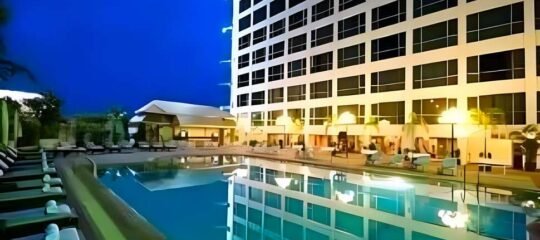 Bangkok Palace Hotel