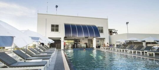 Flipper House Hotel