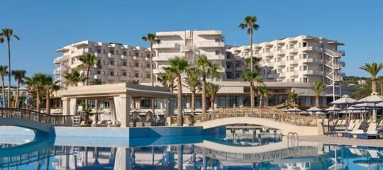 Hotel Atlantica Ocean Beach Resort