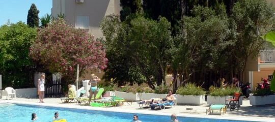 Hotel Ipsos Beach