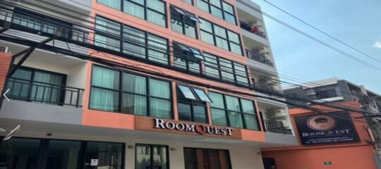 RoomQuest Sukhumvit36 BTS Thonglor