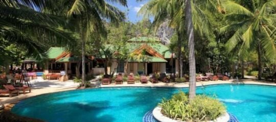 Sand Sea Resort