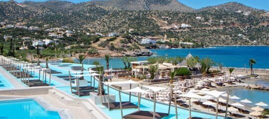 Zeus Eleva Mirabello Bay