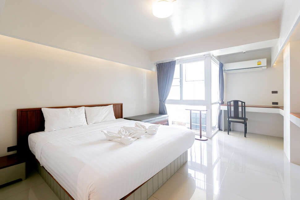 A Sleep Bangkok Sathorn by ZUZU