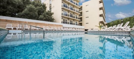 Azuline Hotel Bahamas