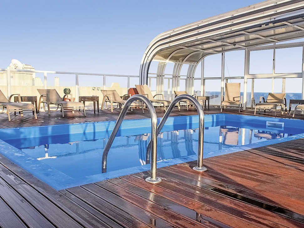 Baia Beach Hotel