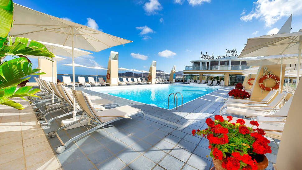 Bull Hotel Reina Isabel & Spa
