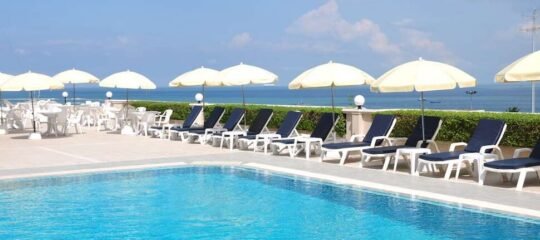 Flipper Lodge Hotel