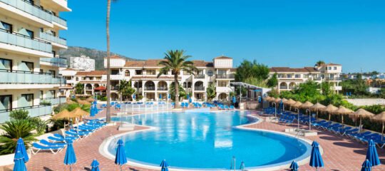 Hotel Puente Real