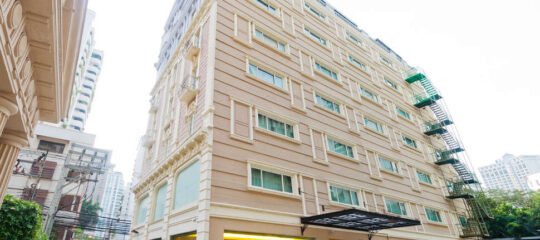 Kingston Suites