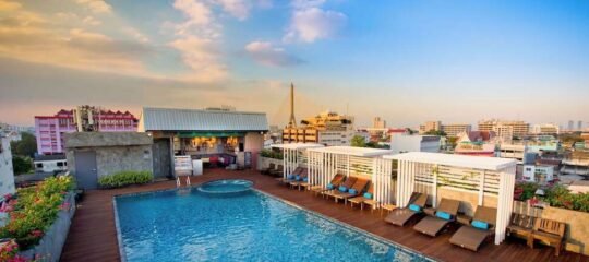 Nouvo City Hotel